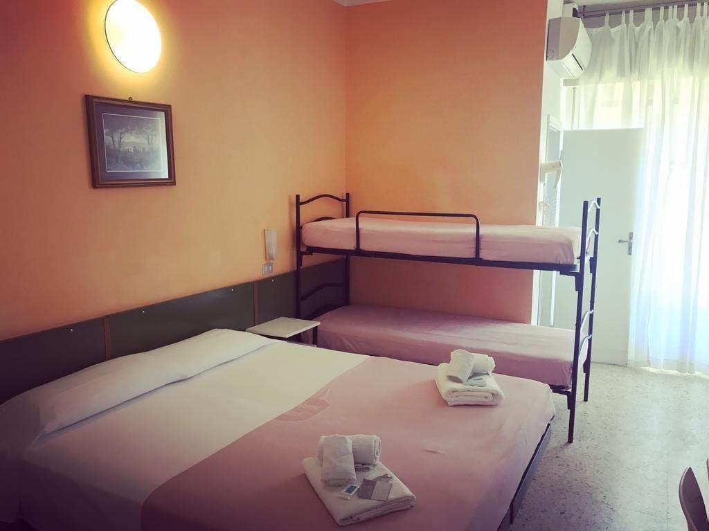 Hotel Nova Dhely Rimini Exteriér fotografie