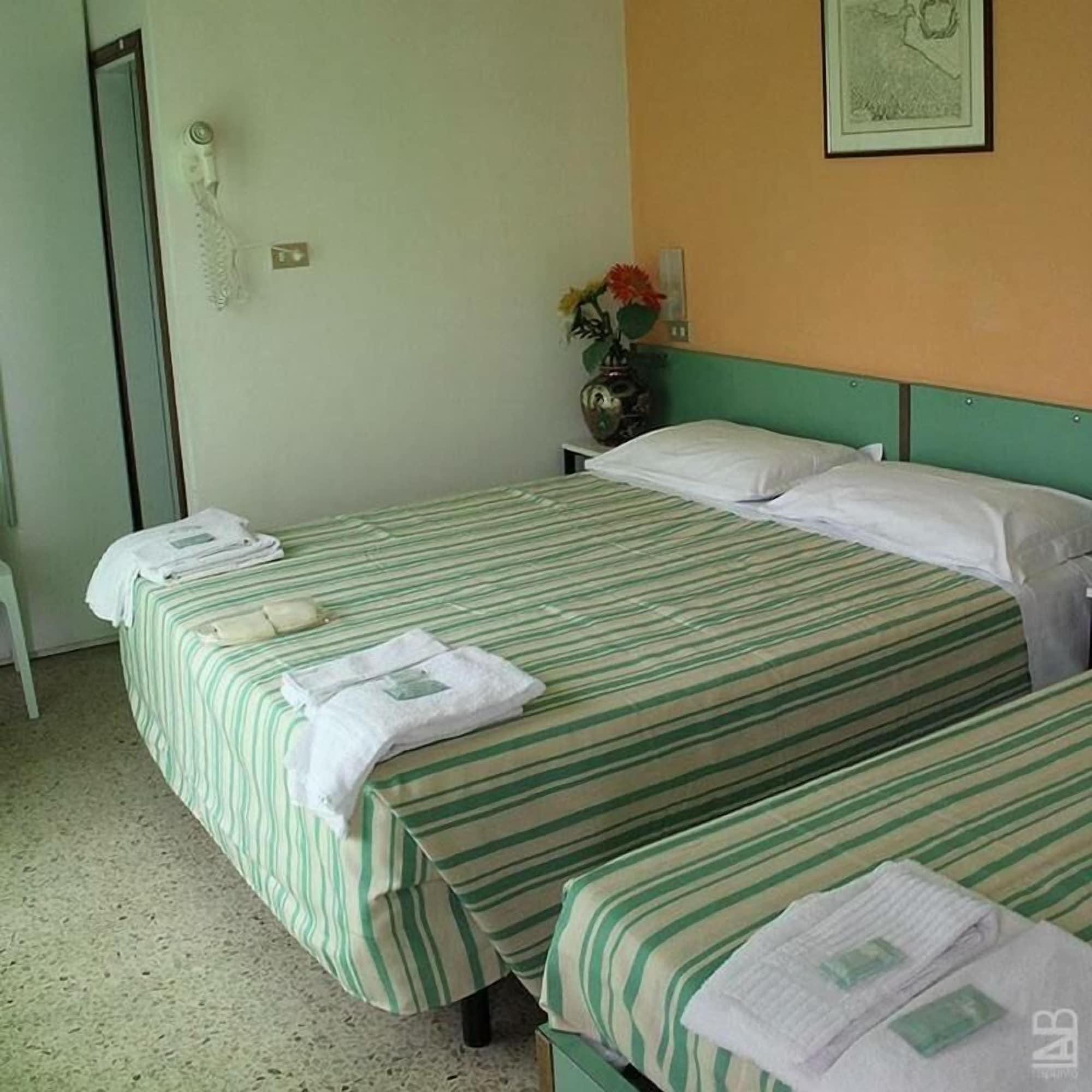 Hotel Nova Dhely Rimini Exteriér fotografie