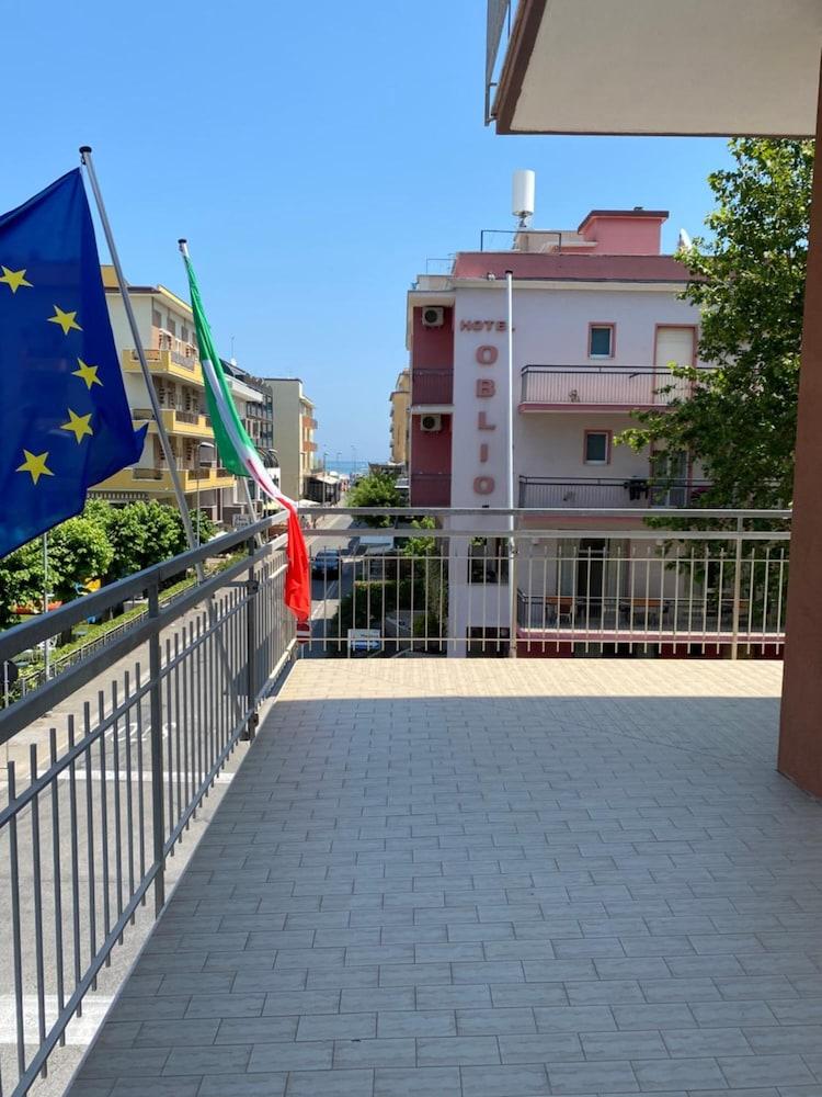 Hotel Nova Dhely Rimini Exteriér fotografie