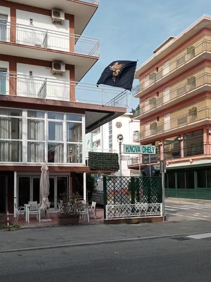 Hotel Nova Dhely Rimini Exteriér fotografie