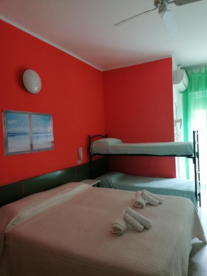 Hotel Nova Dhely Rimini Exteriér fotografie