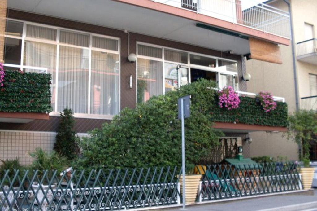 Hotel Nova Dhely Rimini Exteriér fotografie